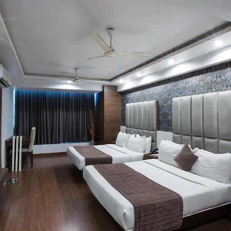Hotel Narula'S Aurrum Amritsar Værelse billede