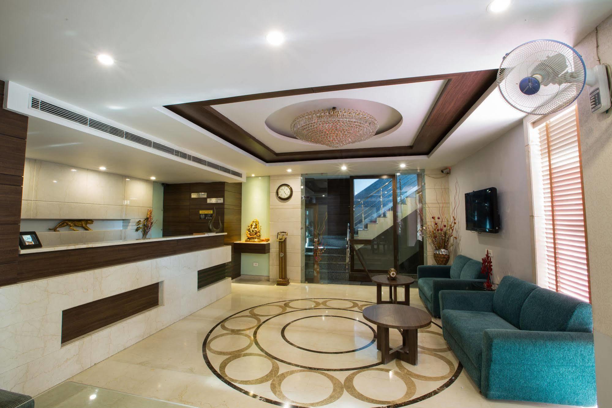 Hotel Narula'S Aurrum Amritsar Eksteriør billede