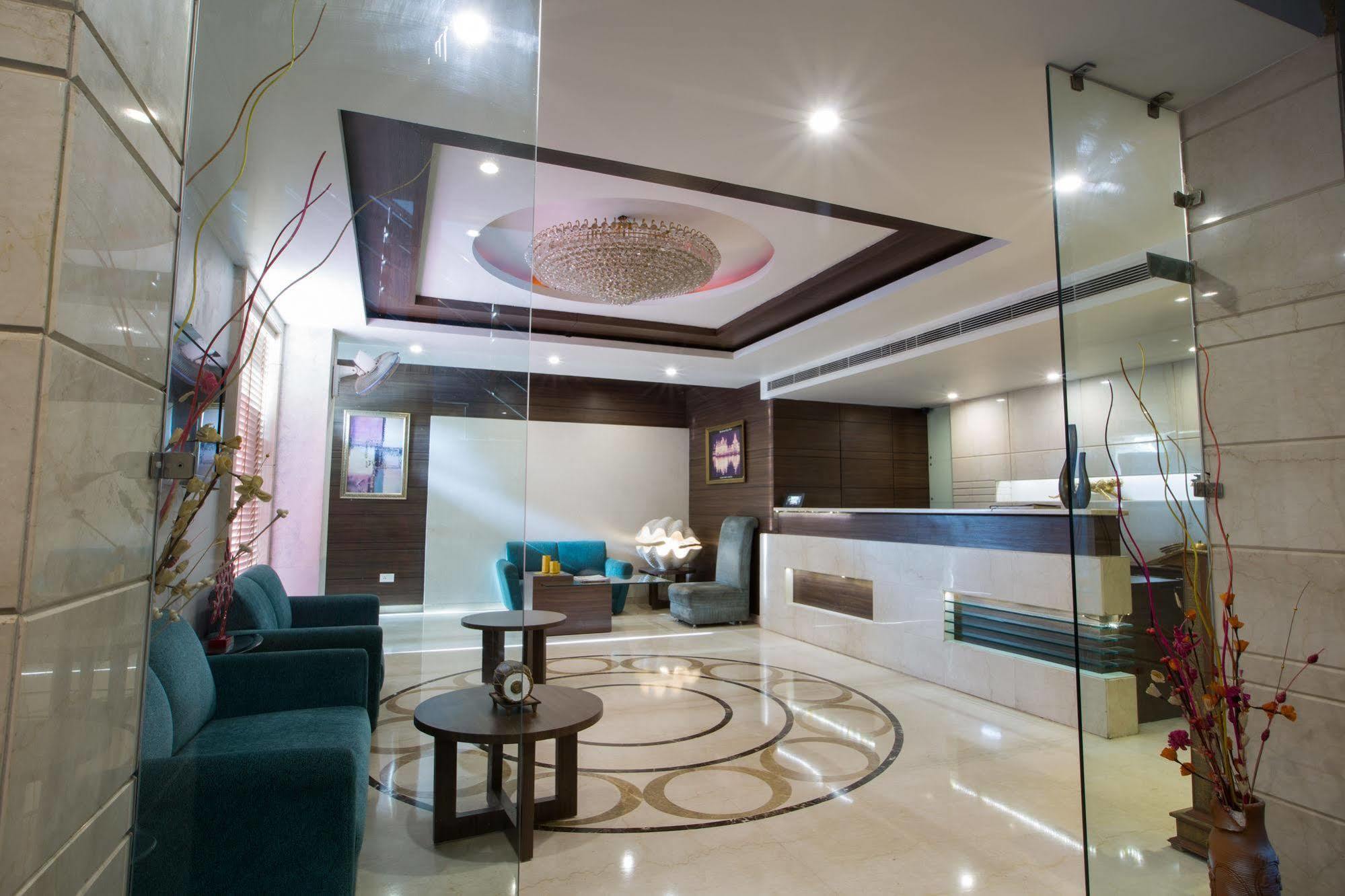 Hotel Narula'S Aurrum Amritsar Eksteriør billede