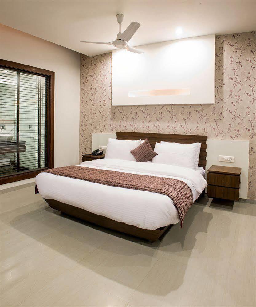 Hotel Narula'S Aurrum Amritsar Eksteriør billede